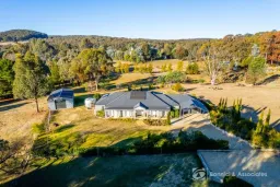 33 Dingle Road, Beechworth