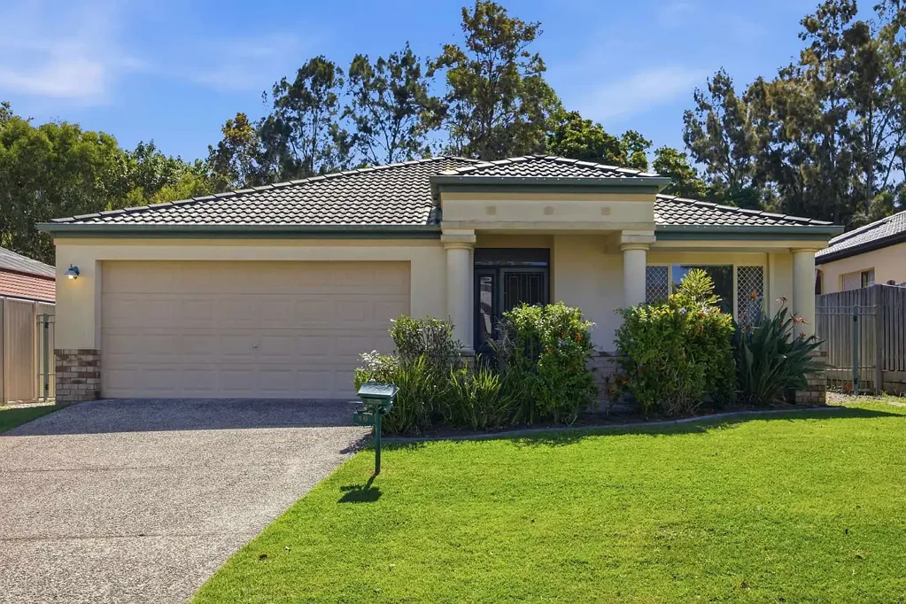Mudgeeraba 4બેડરૂમ Beautiful Family Home in a Quiet Cul de Sac
