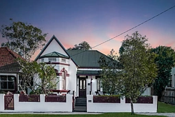 28 Warren Road, Marrickville