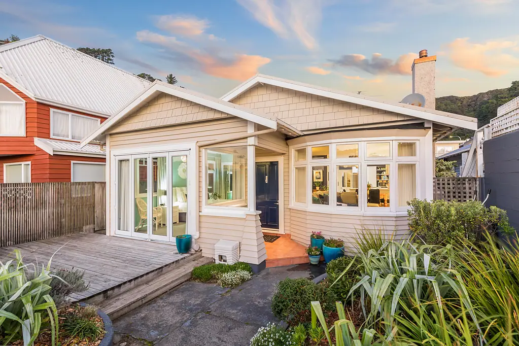 7 Marine Parade, Eastbourne, Lower Hutt, Wellington
