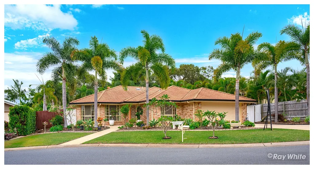4 Ferndale Place, Norman Gardens, QLD 4701