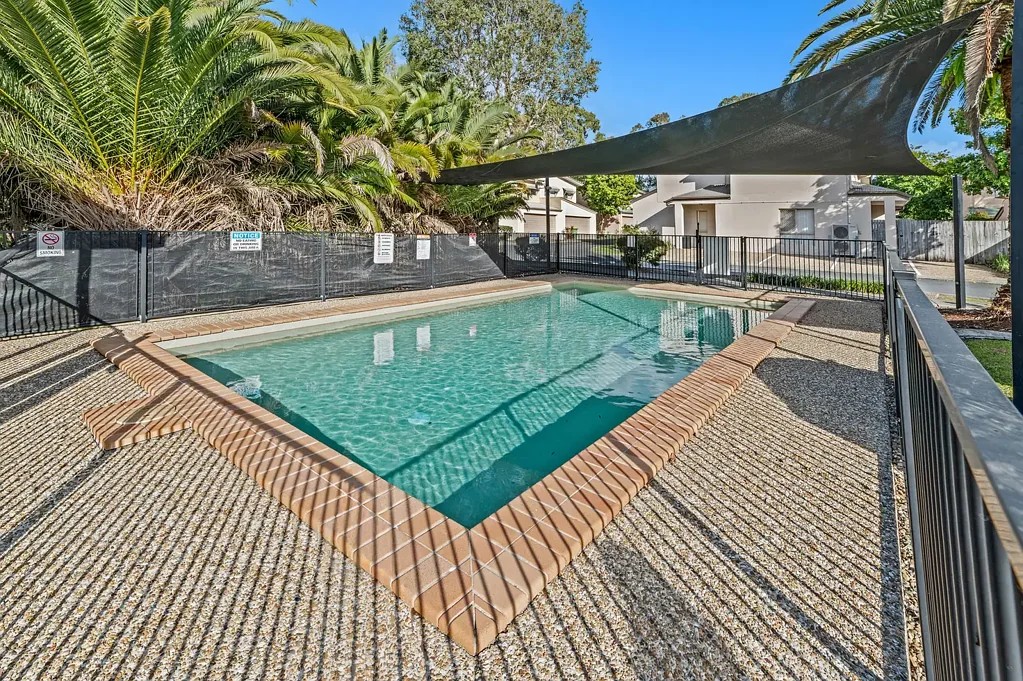 Upper Coomera 3房  Modern Townhouse Living