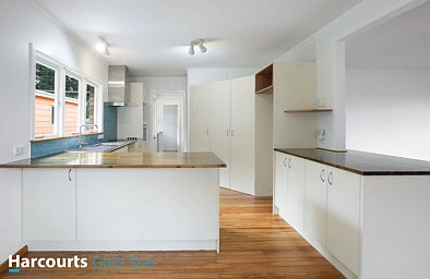 Three Bedroom House - Thames