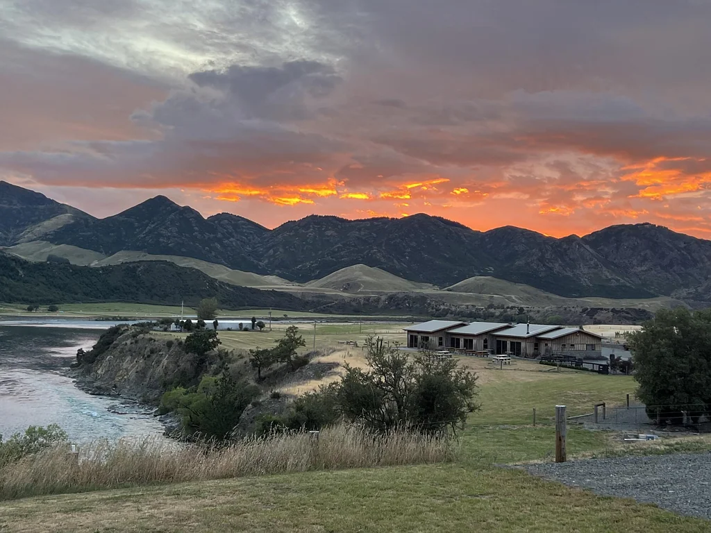 Hanmer Springs 2房  Leslie Hills Estate - River frontage