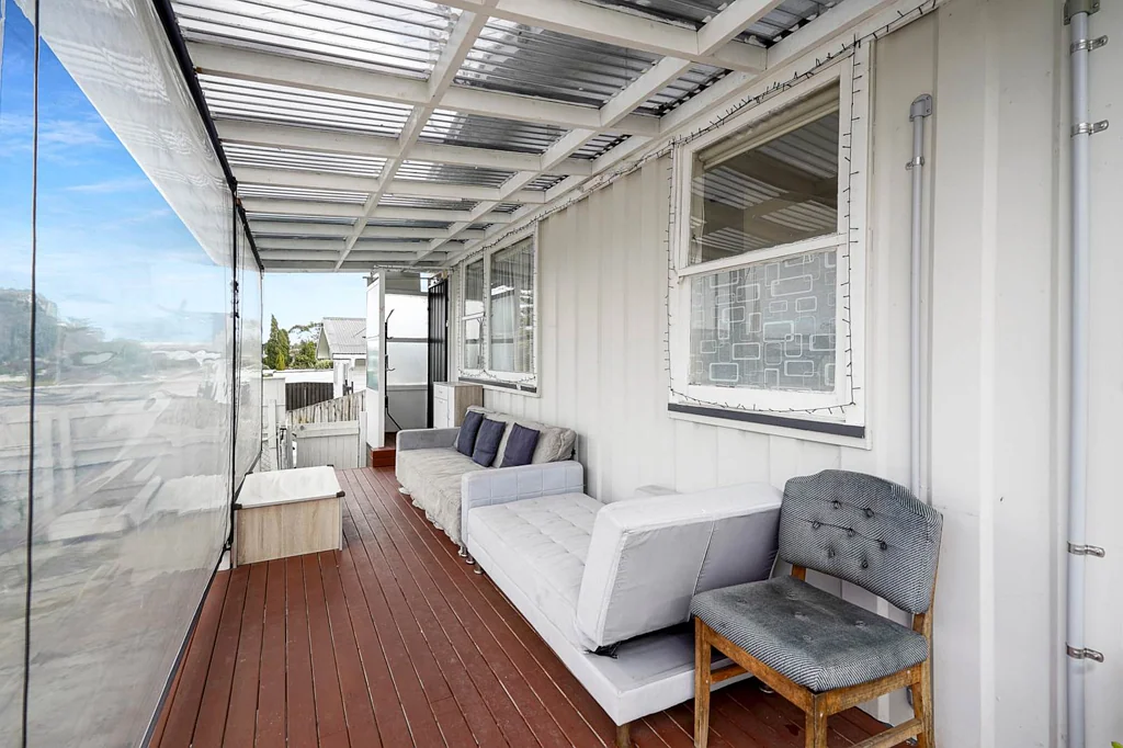 Manurewa 2房  Big Backyard, Add Value, Great Price