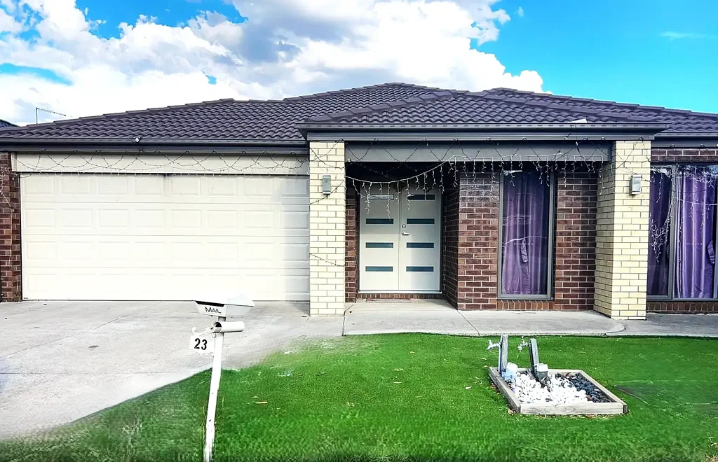 PROPERTY WITH SOLAR PANELS