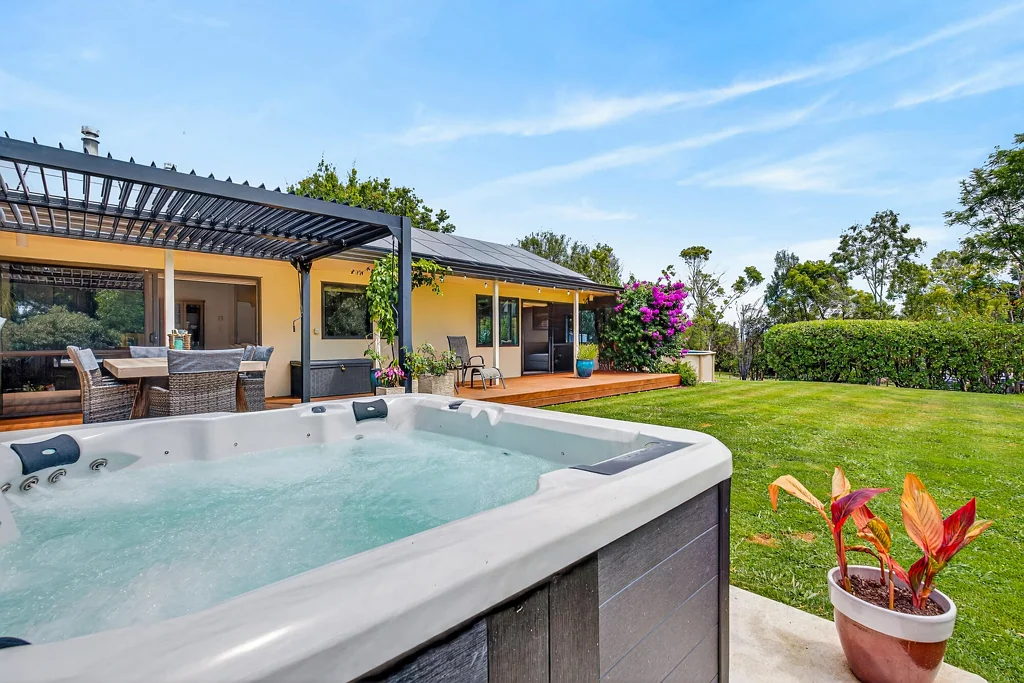 Havelock North Private, spacious, village convenience