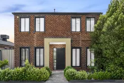 6 Boulder Walk, Epping