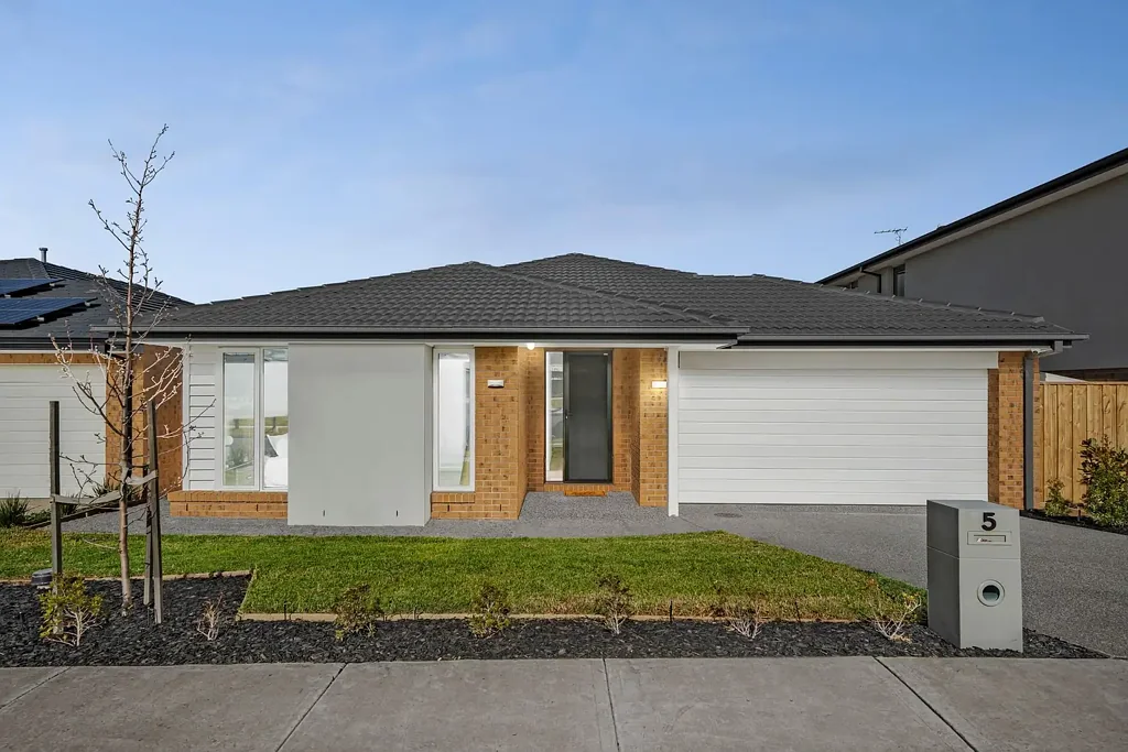 5 Node Way, Diggers Rest, VIC 3427
