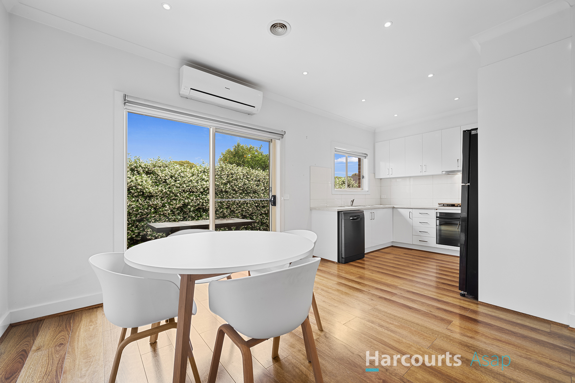 28A LIQUIDAMBER ST, DOVETON VIC 3177, 0 rūma, 0 rūma horoi, Unit