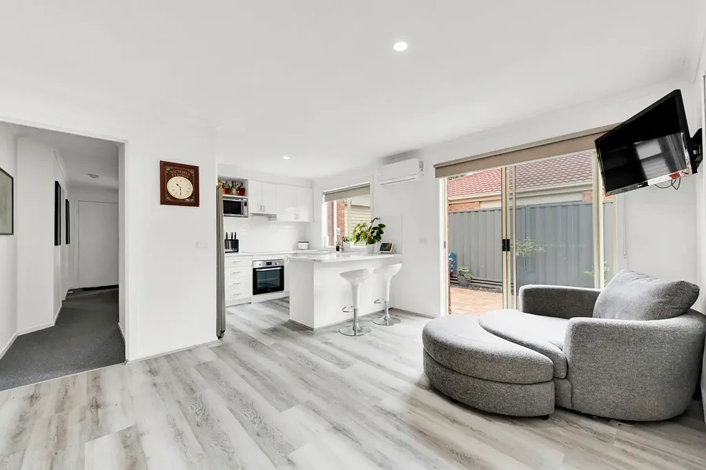 Modern Comfort in Convenient Location