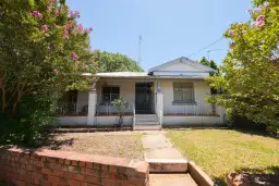 58 Orange Street, Parkes