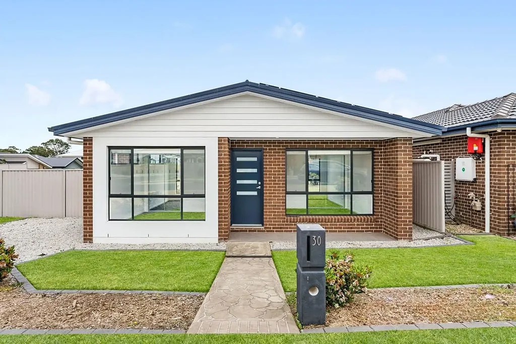 Gregory Hills 4कमरा Modern Family Home in Gregory Hills