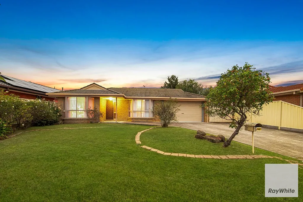5 Proctor Crescent, Keilor Downs, VIC 3038