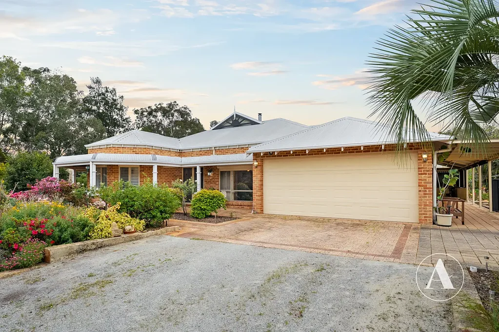 Oakford 5Kwarto IMMACULATE PRESENTATION!! - 5 ACRES!!