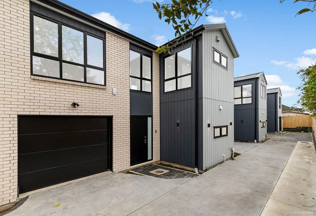 2/9 Helvetia Road, Pukekohe, Franklin, Auckland