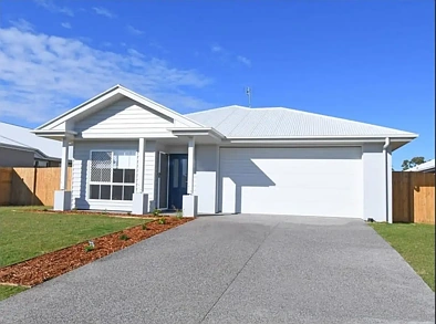 Pialba 4 Slaapkamer Coastal Style, Space & Sophistication in Ocean Blue Estate