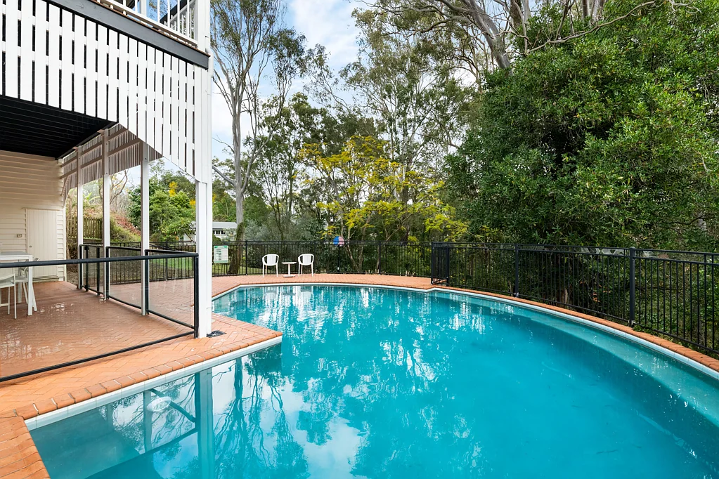 133 Simpsons Road, Bardon, QLD 4065