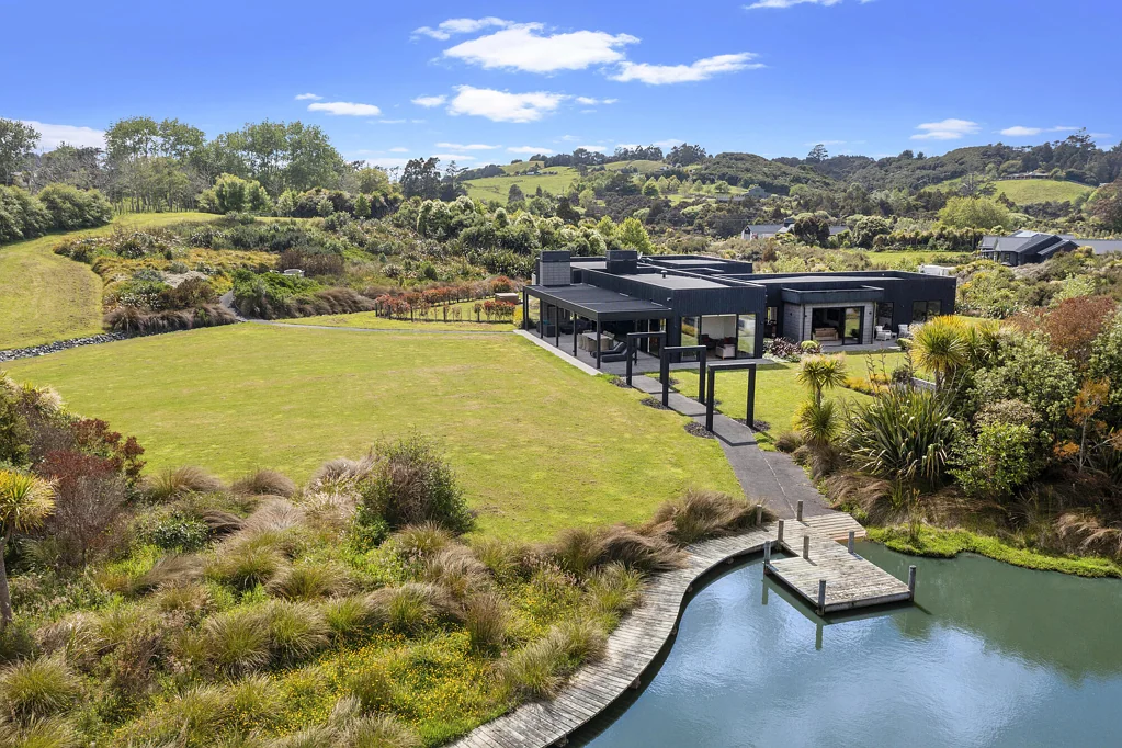Wainui 4 Bedroom Luxury Lifestyle Perfection