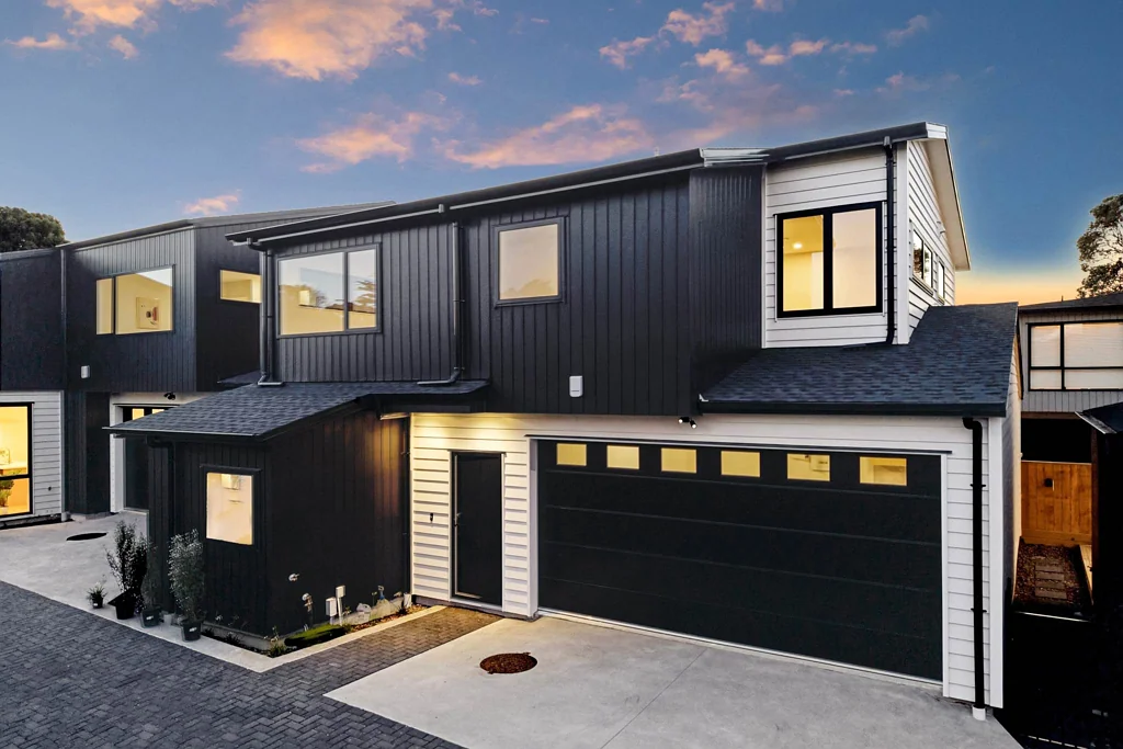 Glenfield 4房  Brand New home with double garage on a flat site