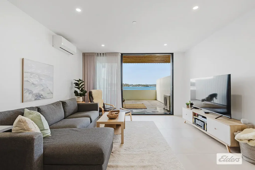 Batemans Bay 1房  Waterfront Living in the Heart of Batemans Bay
