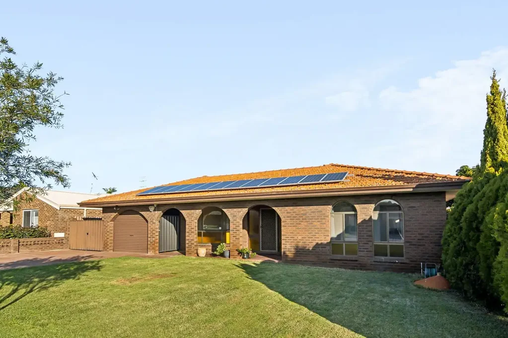 Noranda 3બેડરૂમ SPACIOUS FAMILY HOME!!!
