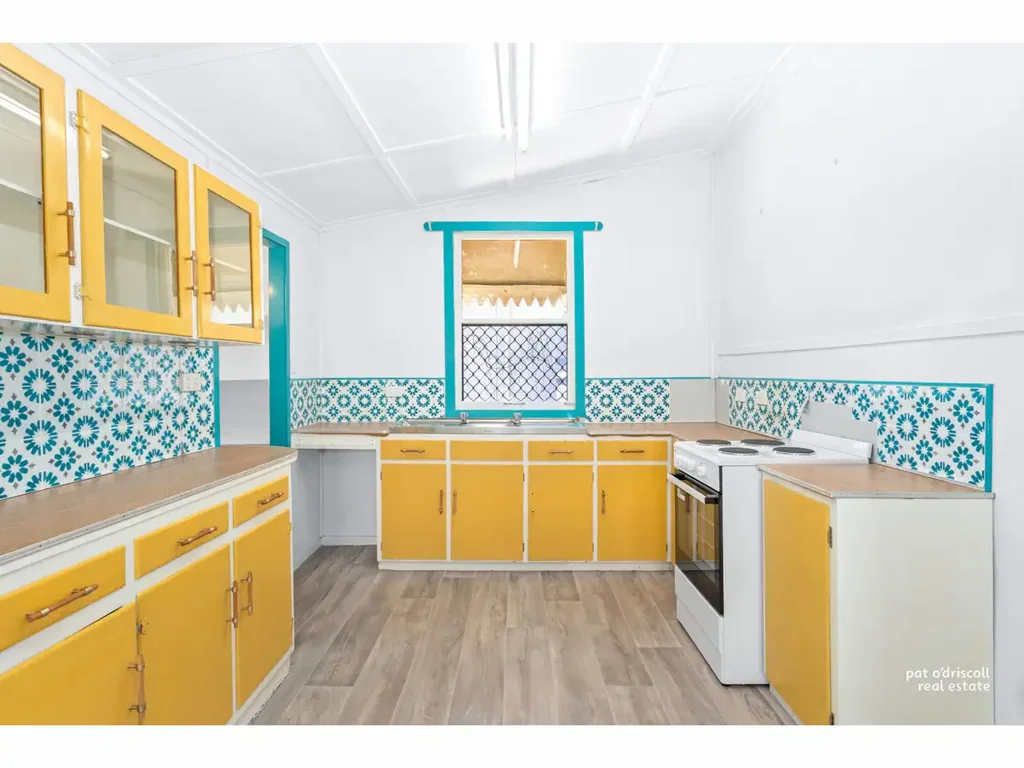 HOME SHOULD HAVE A LITTLE PERSONALITY