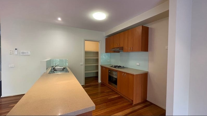 UNIT 4 127 SOMERVILLE RD, YARRAVILLE VIC 3013, 0 Schlafzimmer, 0 Badezimmer, House