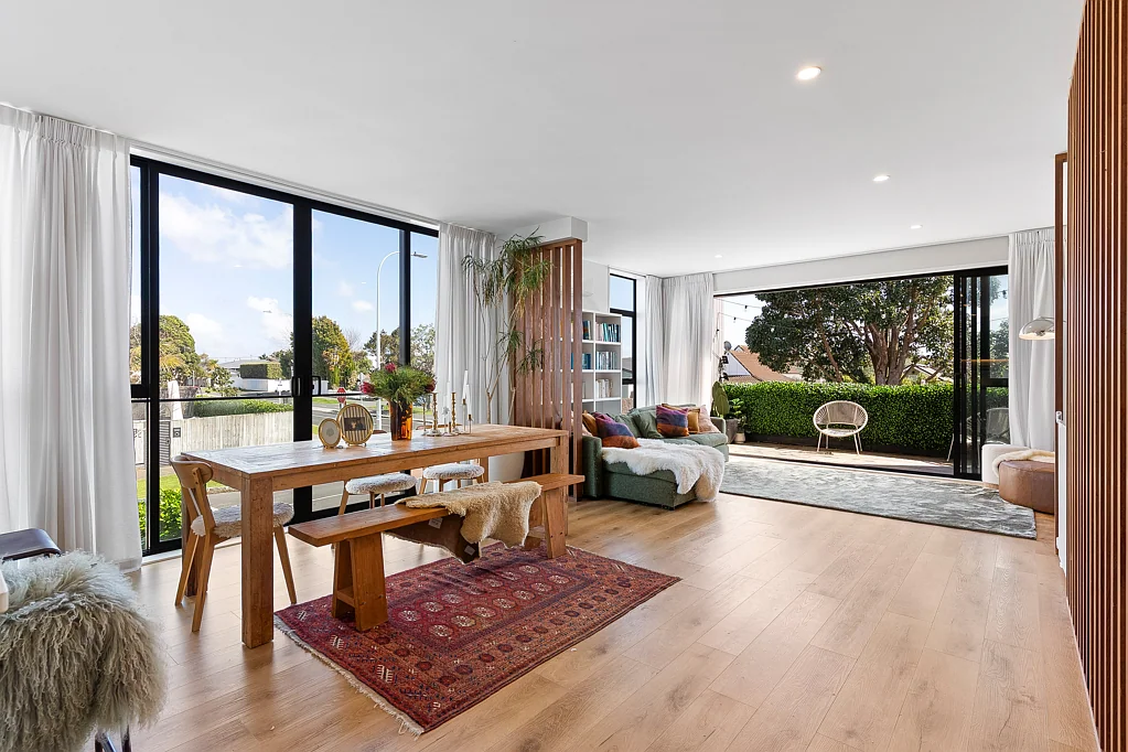 262C Meola Road, Point Chevalier, Auckland City, Auckland