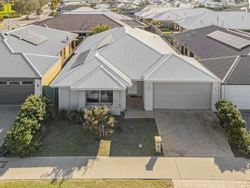 14 Giallo Way, Eglinton, WA 6034