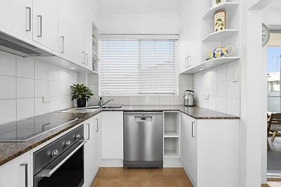 4/22 Crown Road, Queenscliff, NSW 2096, 2 Bedrooms, 1 Bathrooms, Apartment