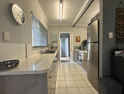 地址保密, Woree, QLD 4868, 2房, 1浴, 整租城市屋