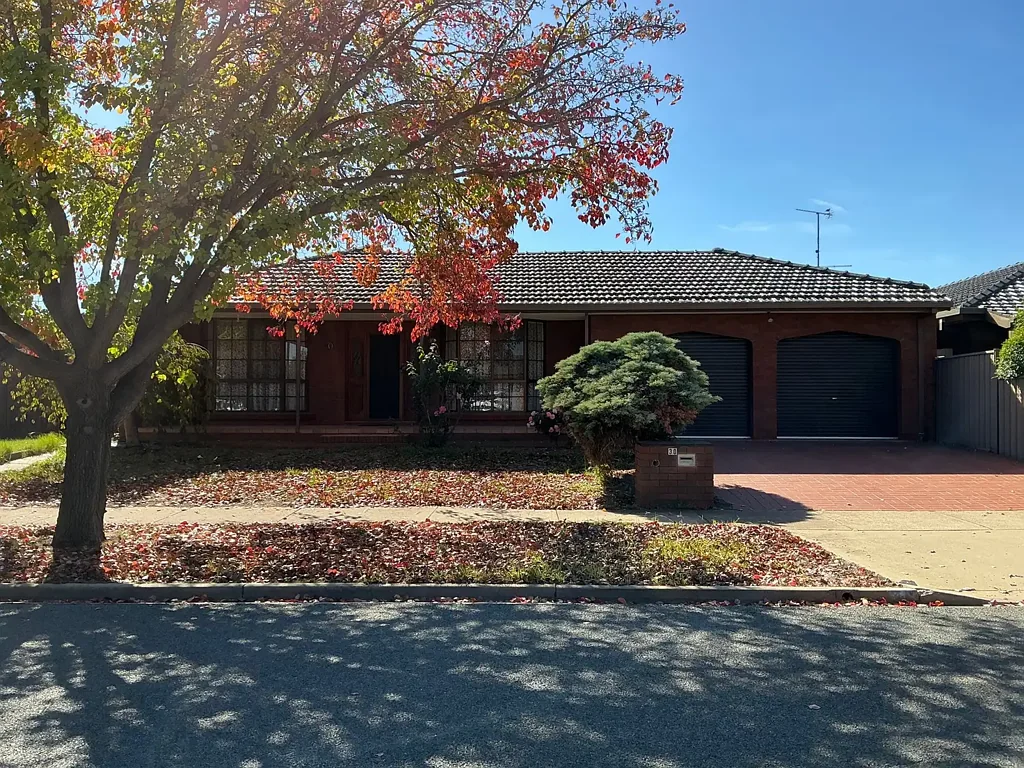 Comfortable Family Living in a Quiet Location
