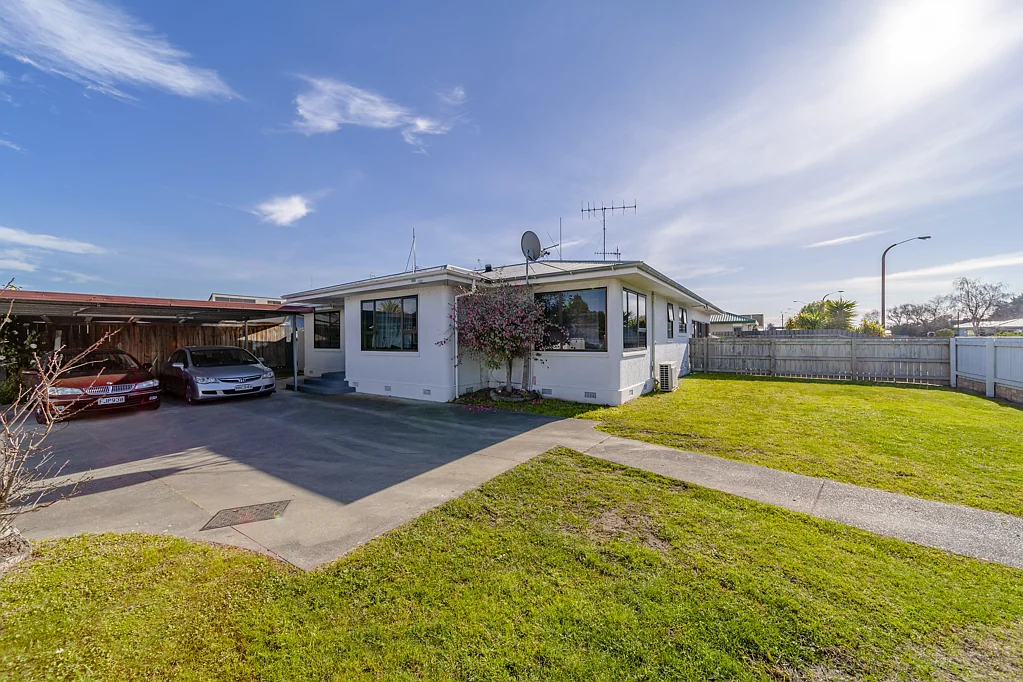 Onekawa 5 Bedroom Double income