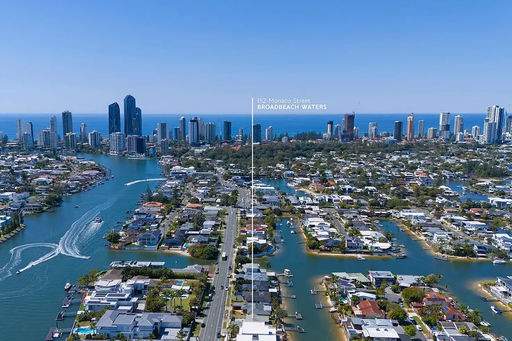 152 Monaco Street, Broadbeach Waters, QLD 4218