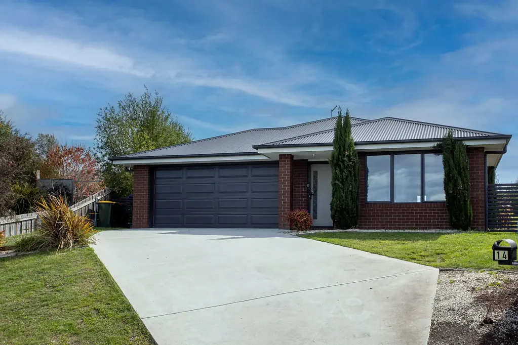 Legana 4ਬੈੱਡਰੂਮ Versatile Family Home with Multiple Living Areas