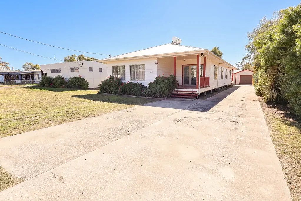 109 Miscamble Street, Roma, QLD 4455