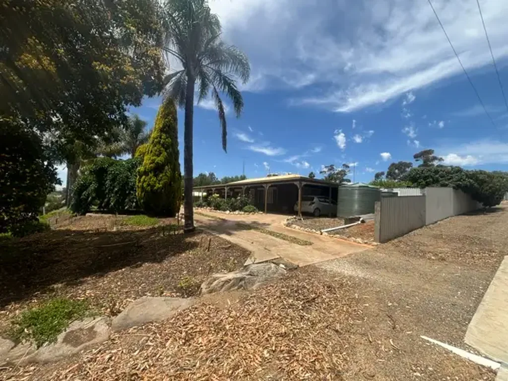 Charming Rental Property in the Heart of Truro!