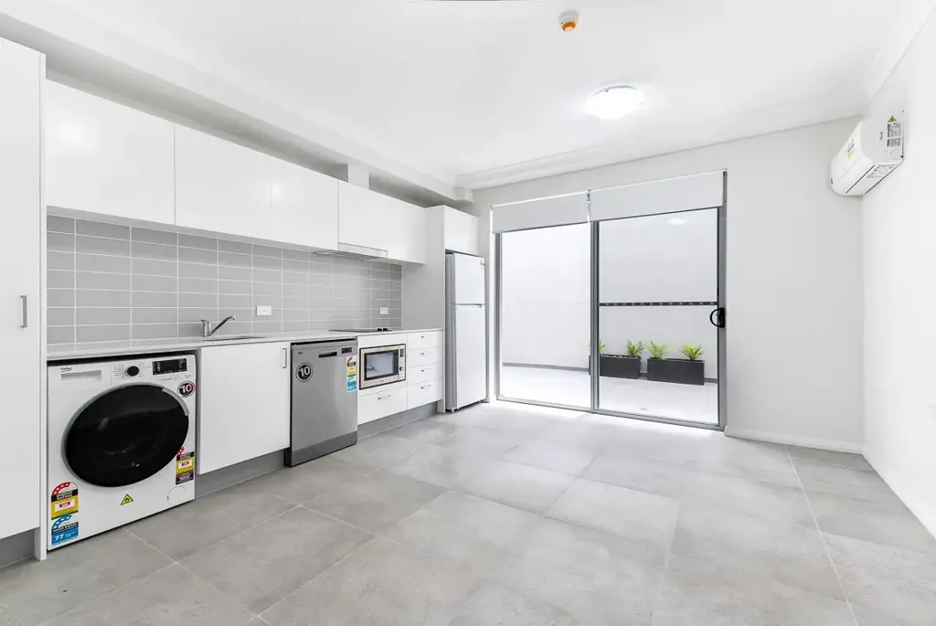Modern Airy Studio Apartments In The Hub Of Summer Hill