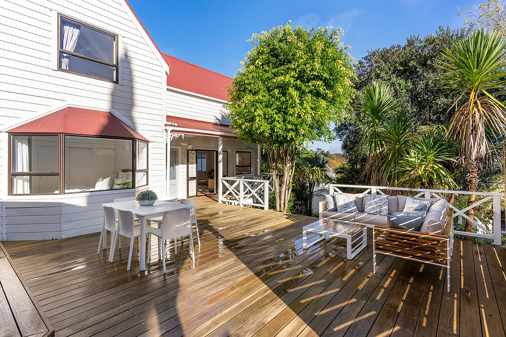 Birkdale 3房  Immaculate Family-Friendly Colonial Villa