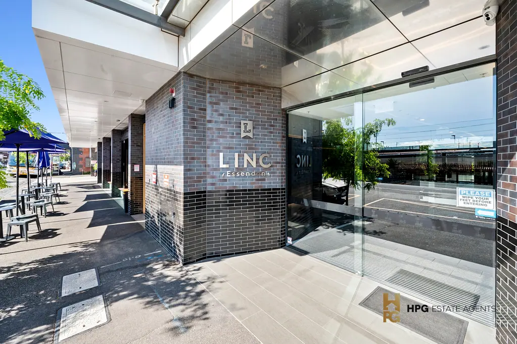 Essendon 1房  Charming Apartment in Prime Location