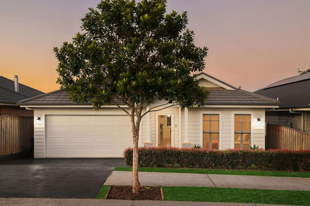 Oakdale 4 Bedroom Stunning Modern Living in Oakdale's Braycharlo Estate!