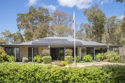 92 Sabina Drive, Molloy Island