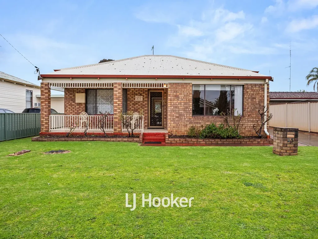 23 Newell Street, Harvey, WA 6220