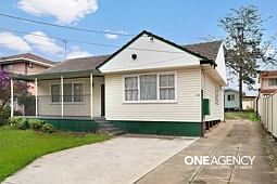 105 Bringelly Road, Kingswood