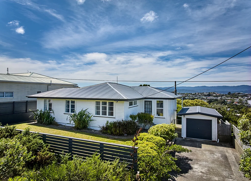 14 Ruskin Road, Newlands, Wellington