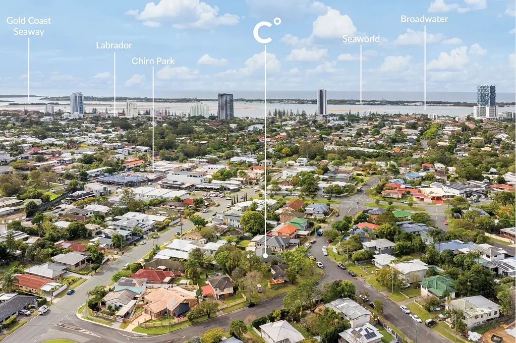 31 Deakin Avenue, Southport, QLD 4215