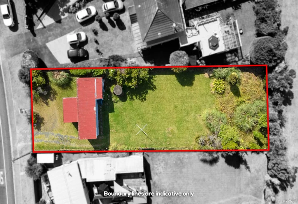 LAWNS INCLUDED IN THE RENT!