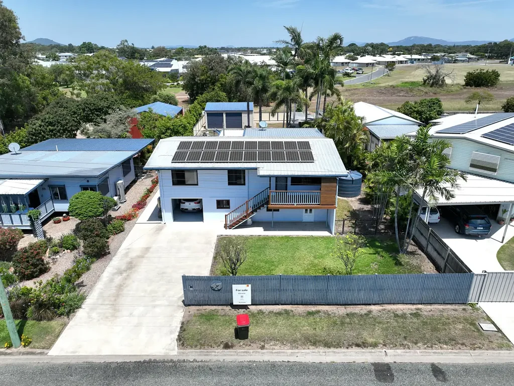 Bowen 3Kwarto DUAL LIVING, CLOSE TO GOLF COURSE