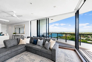Southport 2 Slaapkamer Spectacular High Floor Apartment With Endless Views
